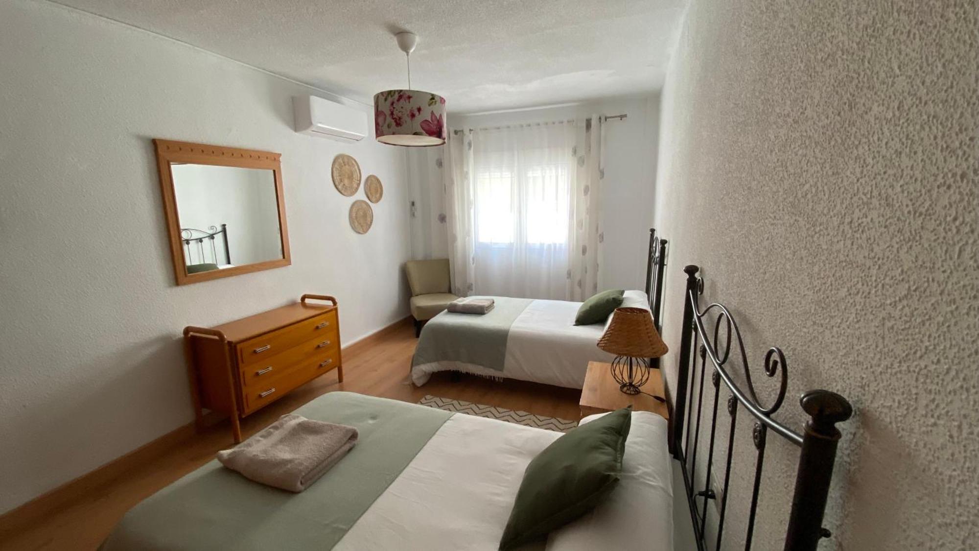 Casa De 5 Hasta 9 Plazas, La Casilla En Durcal, Granada Holiday home